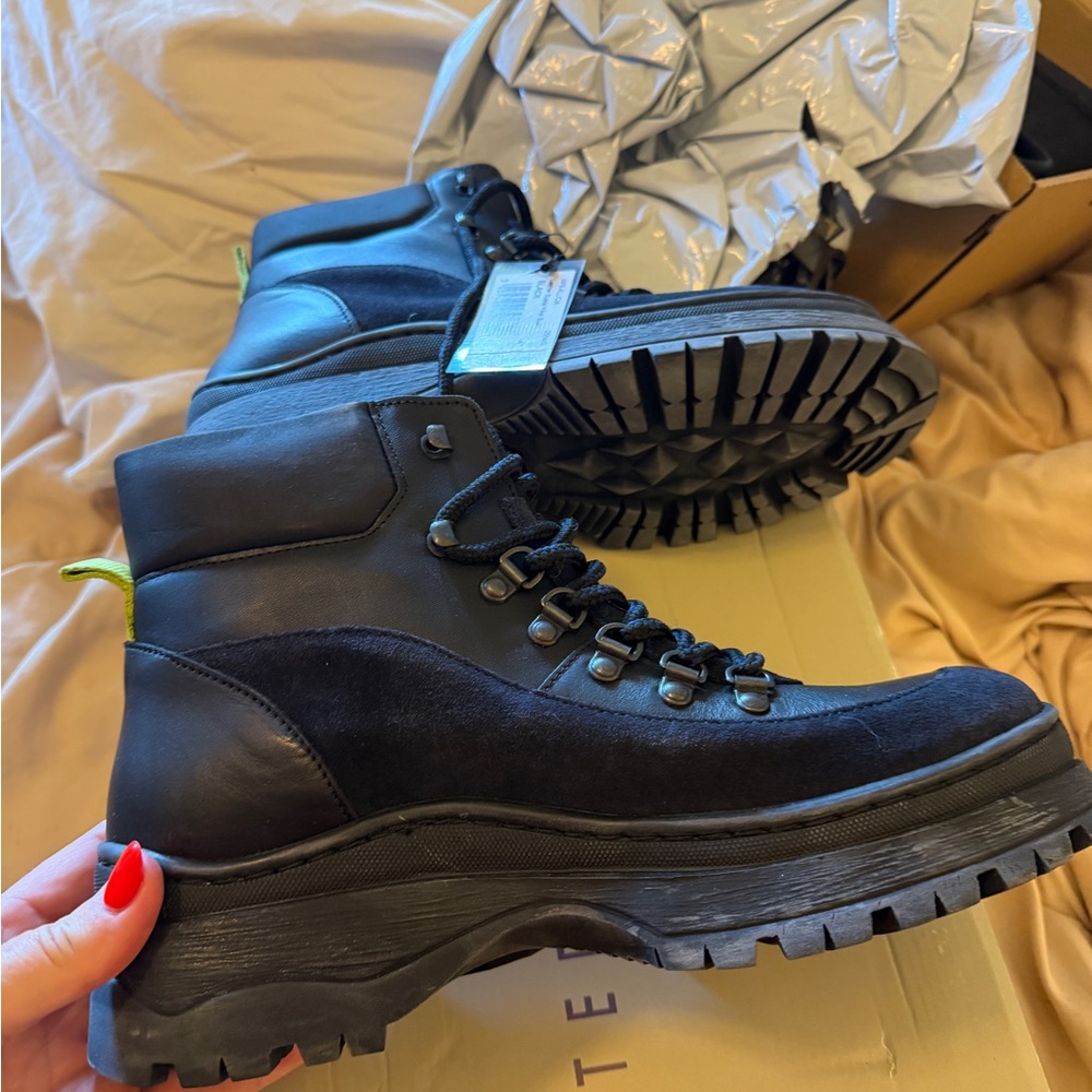 Ted Baxter London Women’s Black Leather Hiking Boots (never worn)